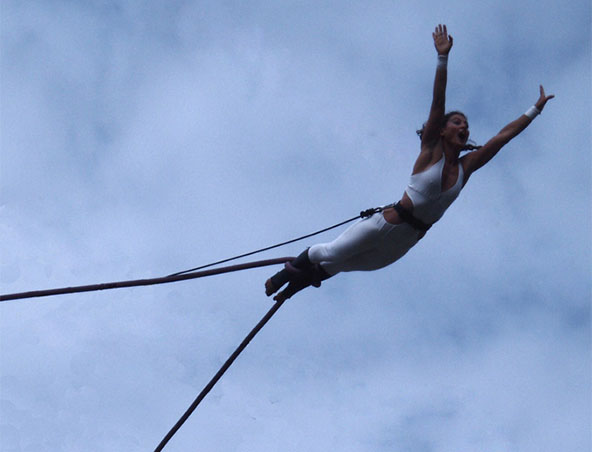 Aerialists Brisbane - Trapeze Artists - Aerial Entertainment Performers